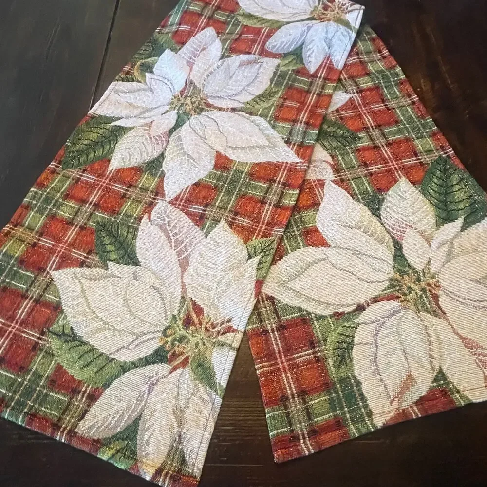 Christmas Plaid Poinsettia Tapestry Table Runner 13x70 Red Cream Green NWT